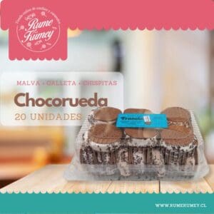 una esponjosa sustancia dulce mas galleta maria sabor chocolate y adornos de mostacilla. producto a granel disponible en formato de 20 unidades